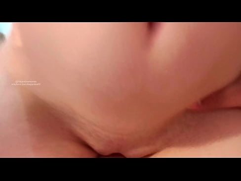 ❤️ Sleeping in my sister's room and that's how I woke up Porn video at porn en-us.porno24-7.ru